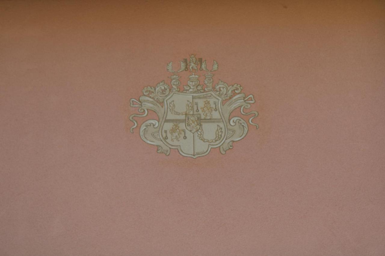 Hotel Praga Serravalle Scrivia Exterior foto